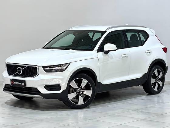 VOLVO XC40 2.0 T4 GASOLINA MOMENTUM GEARTRONIC VOLVO XC40 2.0 T4 GASOLINA MOMENTUM GEARTRONIC